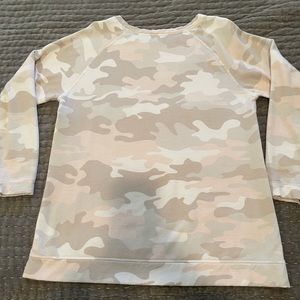 Stella & Dot camo sweatshirt with zippered sides